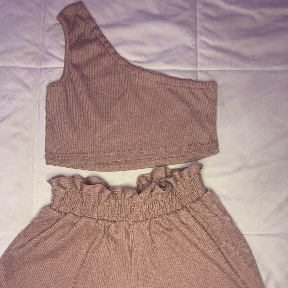Two piece set